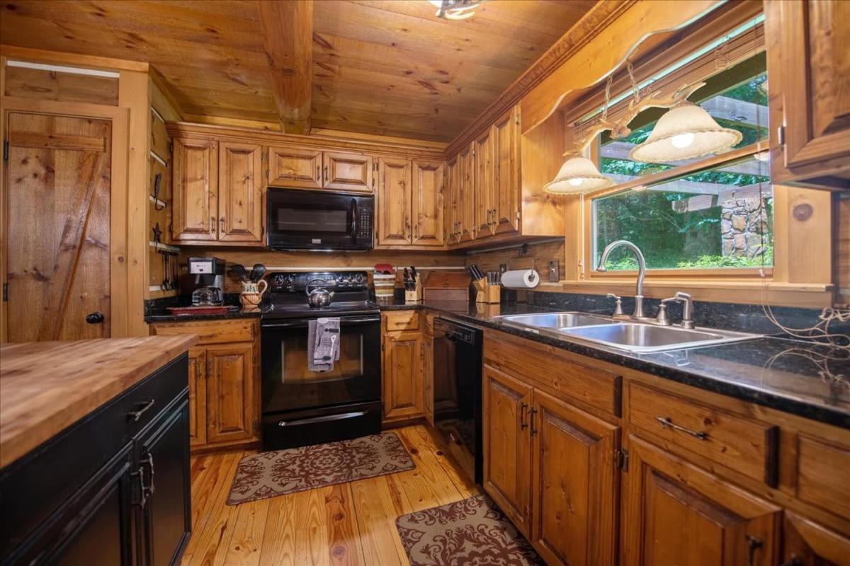 Waterfront Mountain Cabin With Hot Tub Villa Blue Ridge Eksteriør bilde